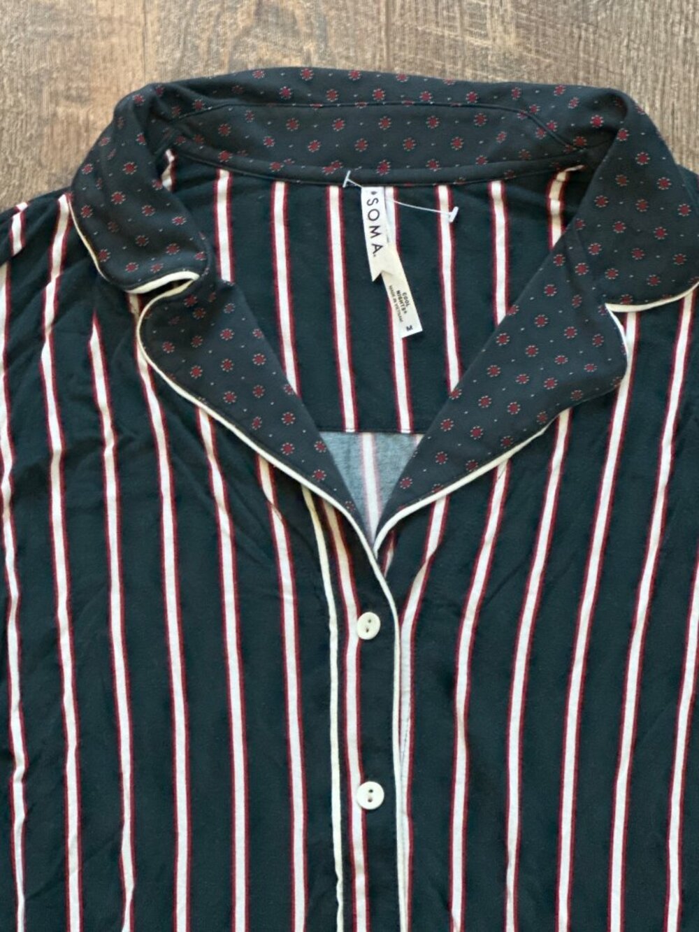 NWOT Soma Cool Nights Striped Button-Down Pajama Top M Green Red Christmas